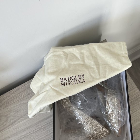 Badgley Mischka Daisy II Half d'Orsay Pump - Picture 9 of 13